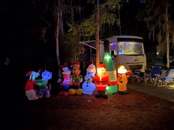 Fort Wilderness Campgrounds Christmas decorations