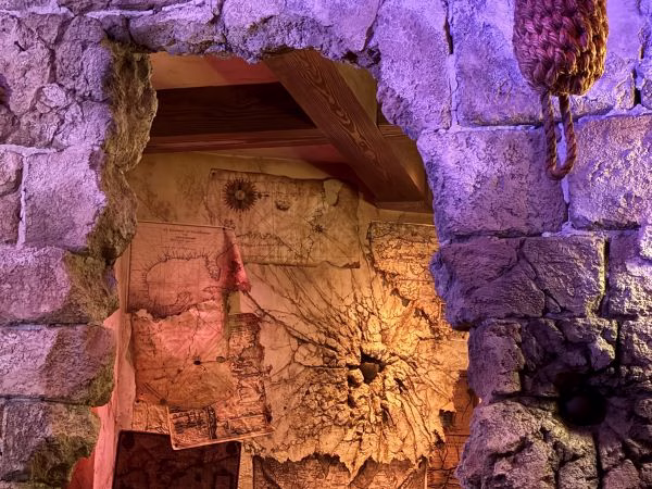 Cannonball damage at Beak and Barrel