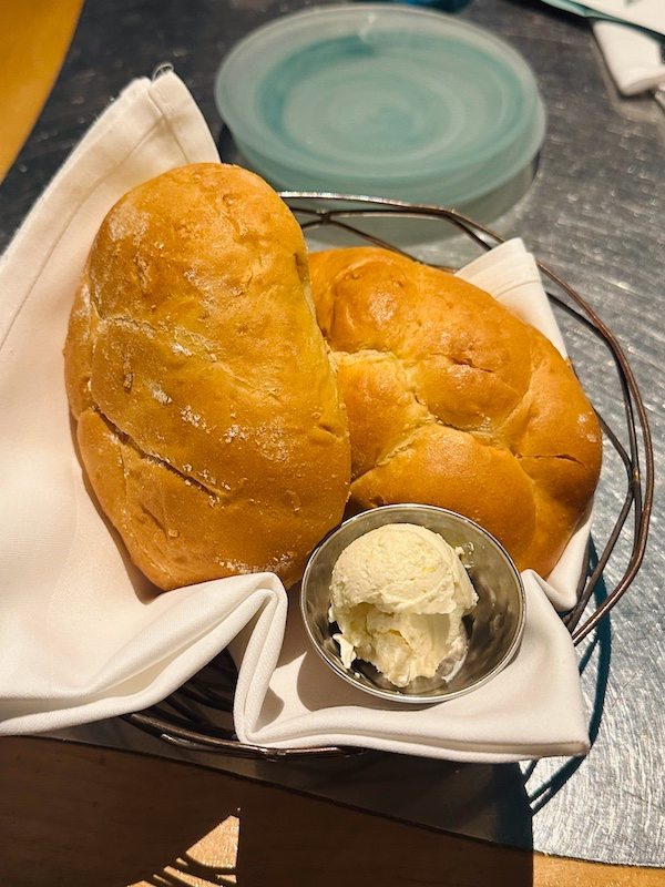 Coral Reef Bread Service