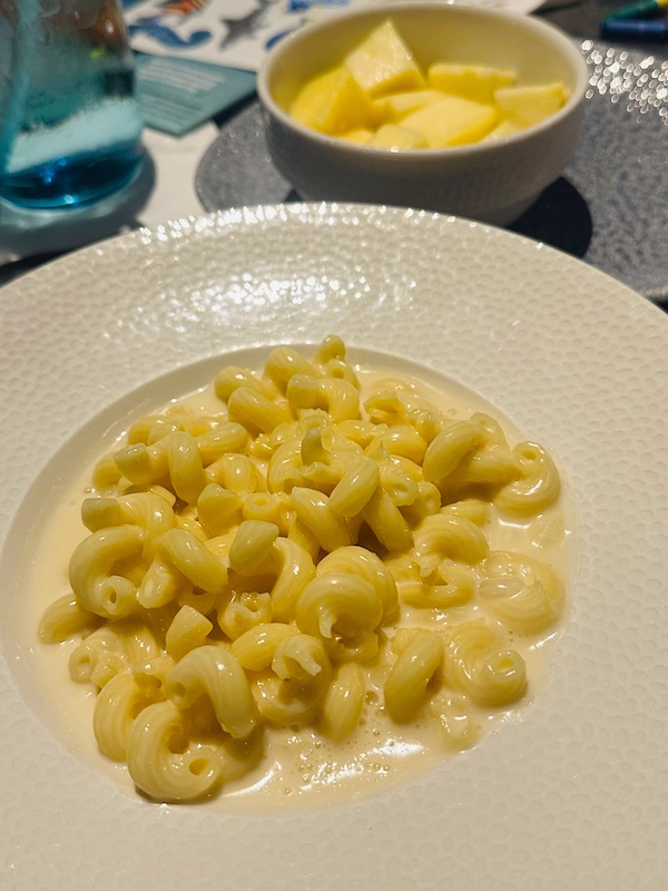 Kids Macaroni and Cheese and Pineapple at Coral Reef